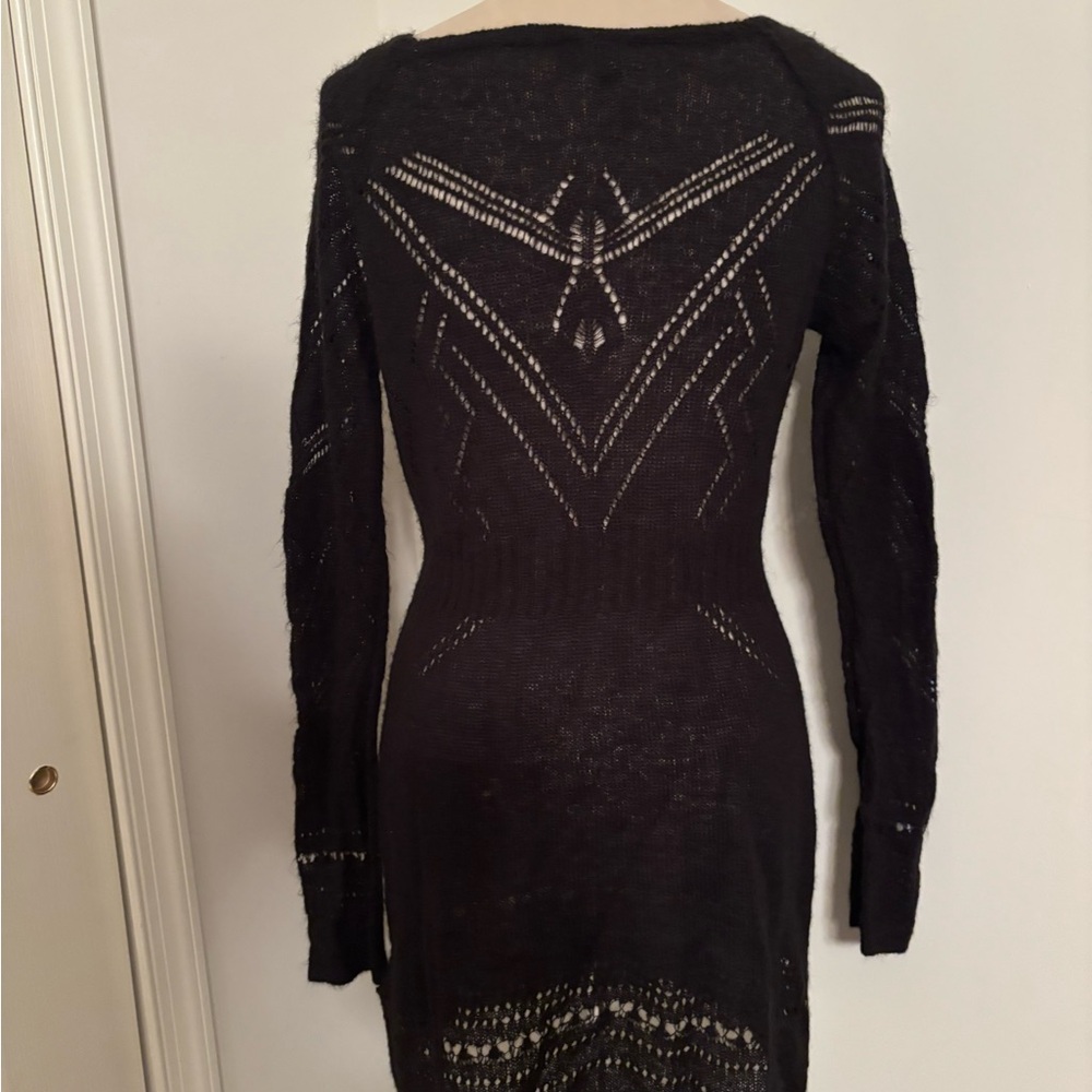 Elegant Light Weight Black Knit Dress size 12 - Picture 2 of 9